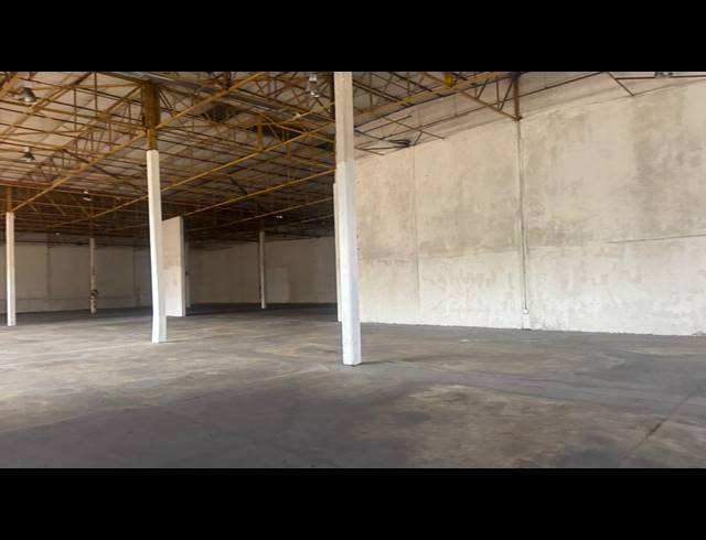 2,737M² WAREHOUSE TO LET IN HERMANSTAD